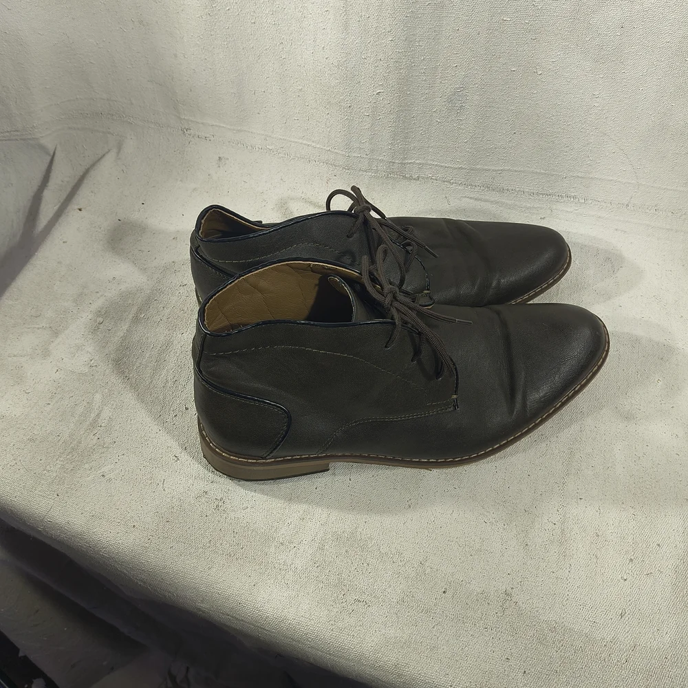 Steve Madden Men's Size 11.5 Dark Brown Lace Up Chukka Boots